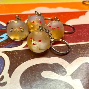 Matt finish Animal keychains Clear Gold set